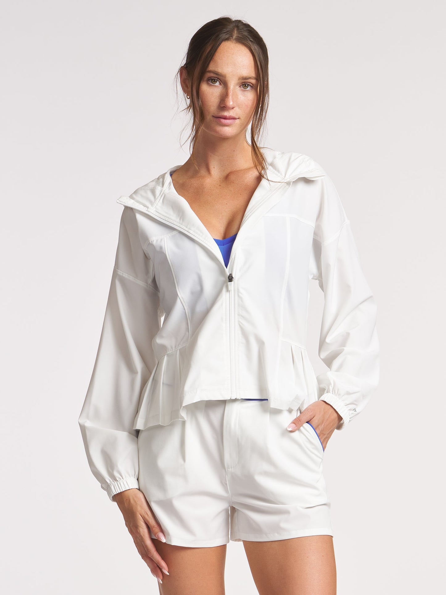 Commuter Courtside Jacket (White)